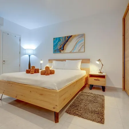 Modern Gem Steps To Valletta Ferry Apartment