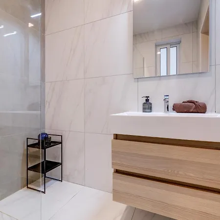 Apartment Modern Gem Steps To Valletta Ferry Sliema