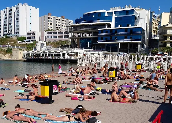 Modern Gem Steps To Valletta Ferry By Buena Vista شقة سليمة